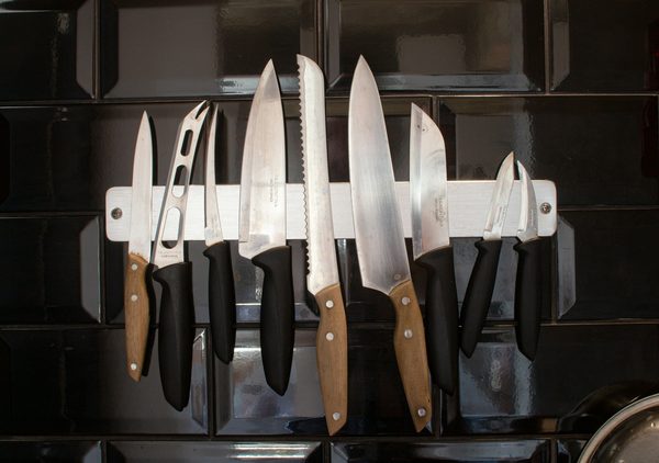 Comment choisir un ensemble de couteaux à steak pour une coupe précise et sans effort?